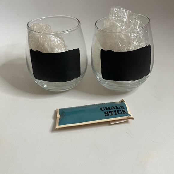 New in Box Chalkboard WINE Glass Set 16 ounce Wine Glass 2 Piece Set - Open Box - Picture 2 of 2